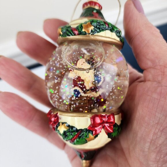 Kirkland Signature Waterglobe Ornament Santa Claus NWT Holiday Christmas - Picture 3 of 9